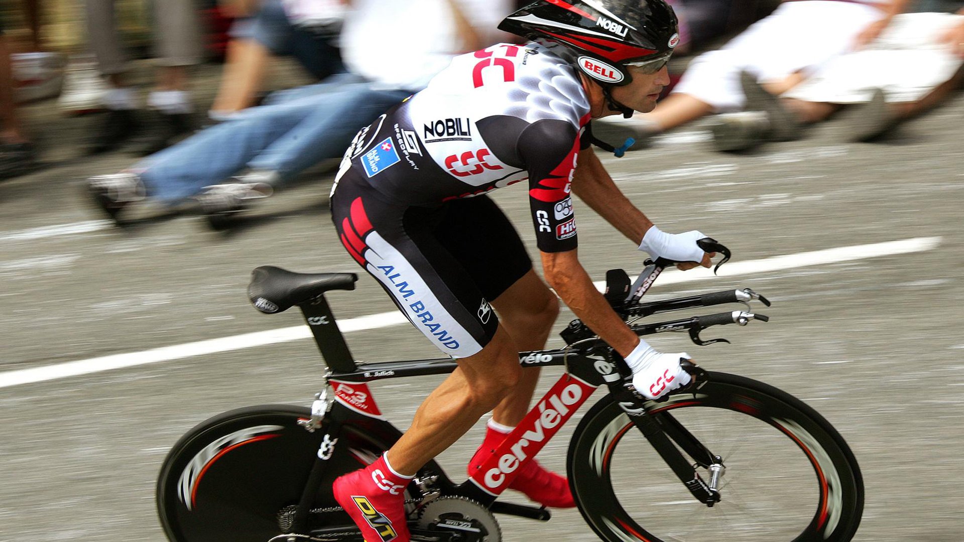 开云官方网站-职业联赛上座率下降是否反映观赛疲劳，lpl上座率