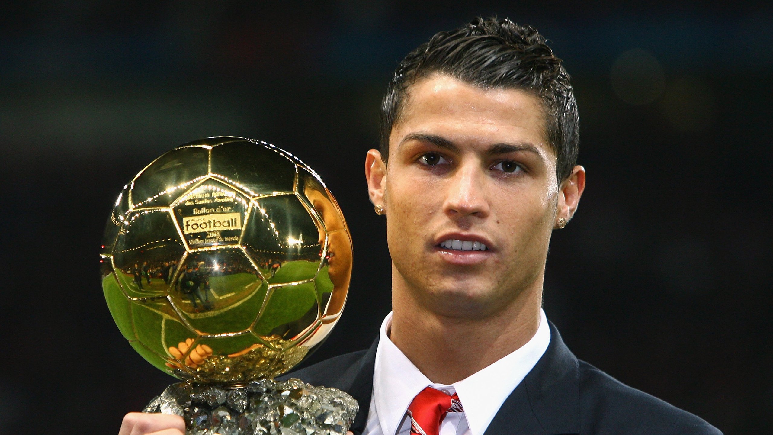 “广州队举办青少年足球体验营”，广州足球青训机构